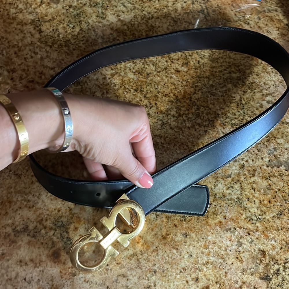 AUTHENTIC Ferragamo reversible belt